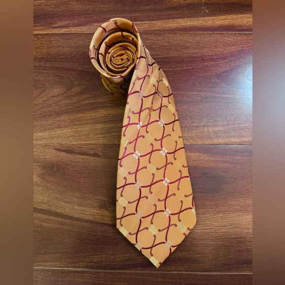 Tasso Elba Gold and Burgundy Patterned Tie - Picture 1 of 10